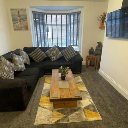 House Located Centrally For Up To 8 Guests 斯卡伯勒 外观 照片