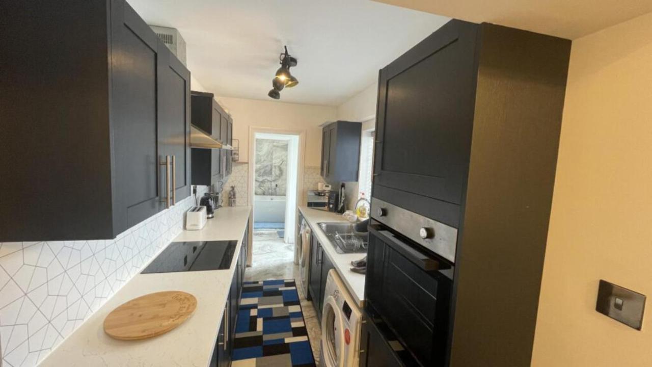 House Located Centrally For Up To 8 Guests 斯卡伯勒 外观 照片