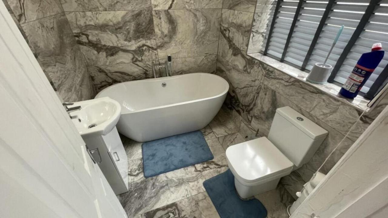 House Located Centrally For Up To 8 Guests 斯卡伯勒 外观 照片